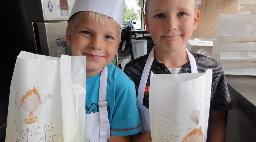 Grundschüler im Backbus